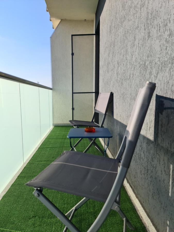 Global Residence Bucharest Exterior photo